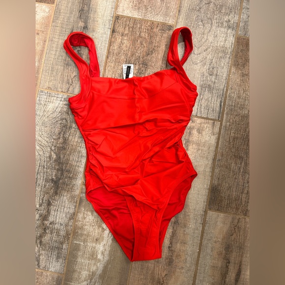 NWT J crew Ruched squareneck one-piece swimsuit Size 8 - Picture 4 of 12
